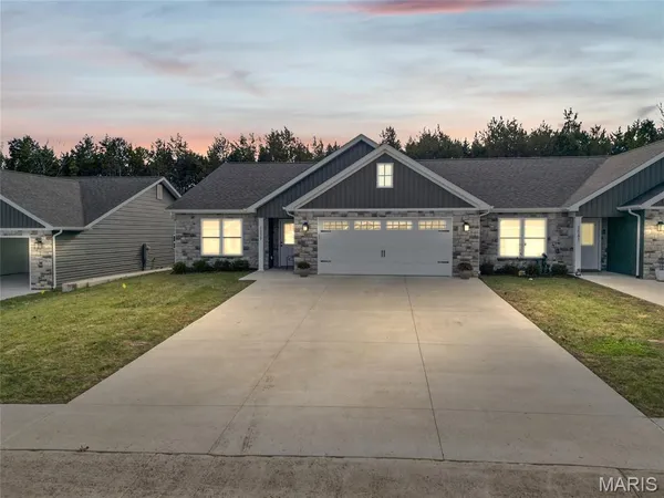 $295,000 | 1539 Hickory Landing, De Soto, MO 63020