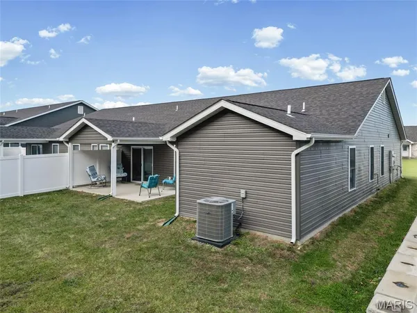 $295,000 | 1539 Hickory Landing, De Soto, MO 63020