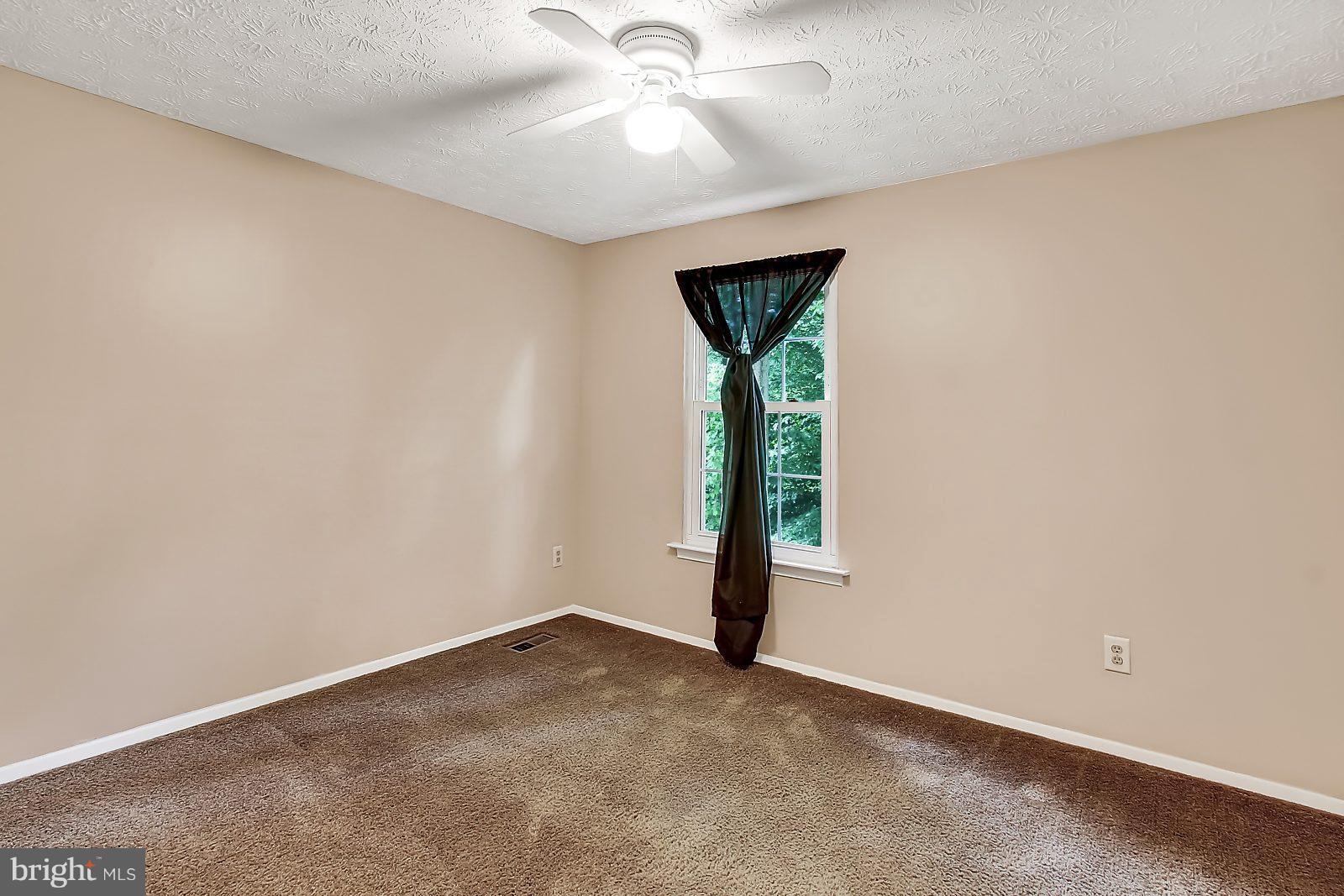 2724 Parallel Path Abingdon, MD 21009 - Photo 11 of 23 Bedroom 2
