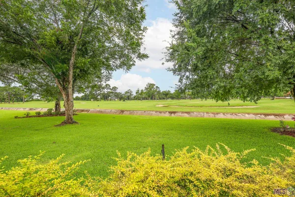 $410,000 | 616 Parkside Drive, Thibodaux, LA 70301