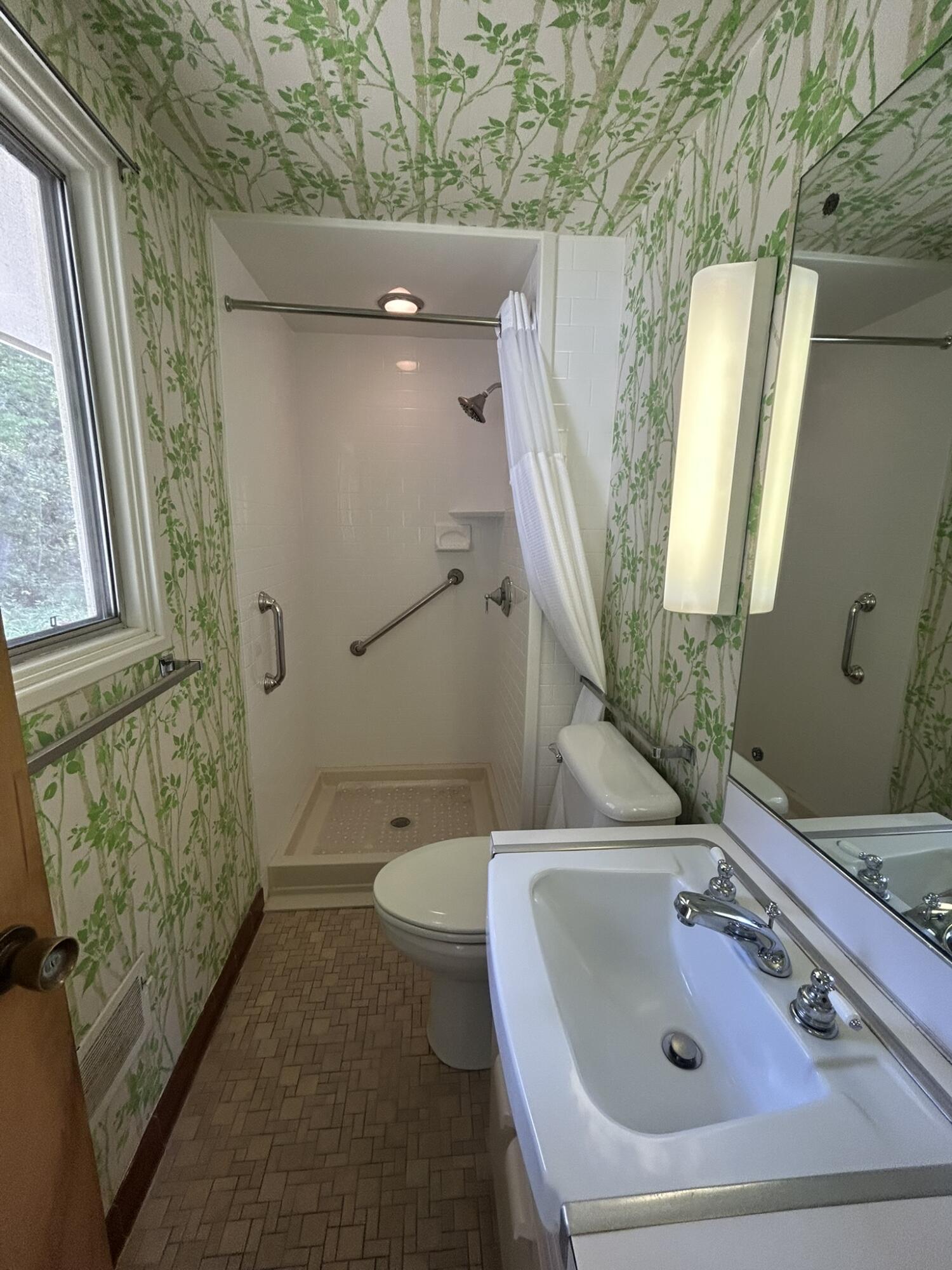 247 Pinehill Road Orangeburg, SC 29115 - Photo 29 of 35 Primary Bath