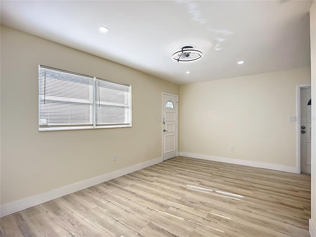 4513 West Gray Street Tampa, FL 33609 - Photo 12 of 50