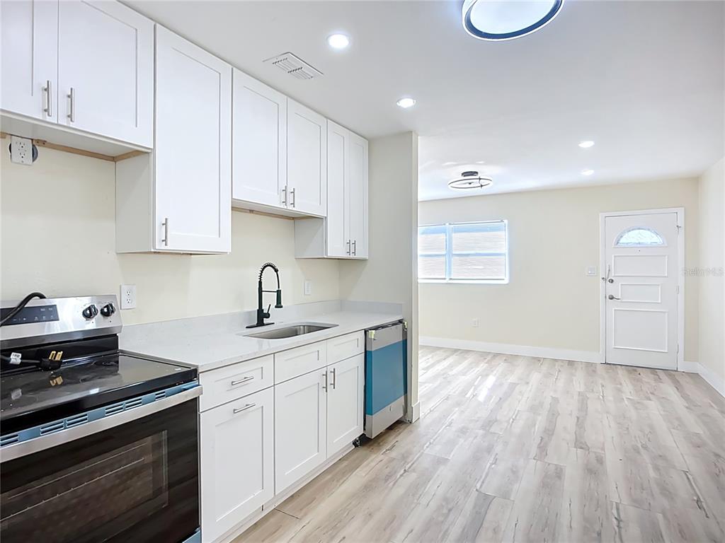 4513 West Gray Street Tampa, FL 33609 - Photo 18 of 50