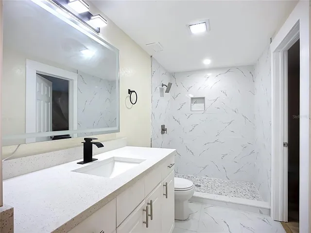 $2,950 | 4513 West Gray Street, Tampa, FL 33609