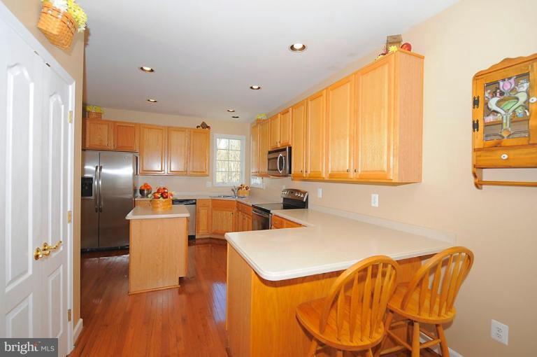 2738 Dunleer Road Ellicott City, MD 21042 - Photo 7 of 29 Kitchen #2