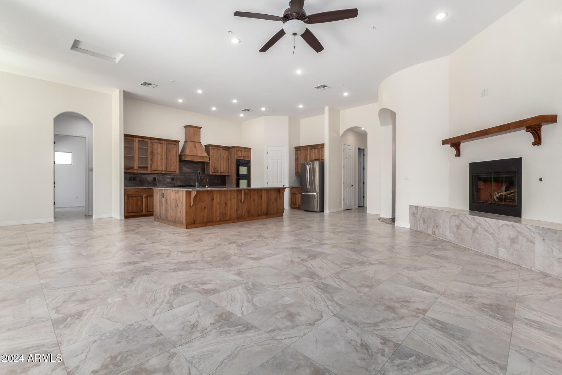 16217 West Skinner Road Surprise, AZ 85387 - Photo 11 of 76 14 - Skinner