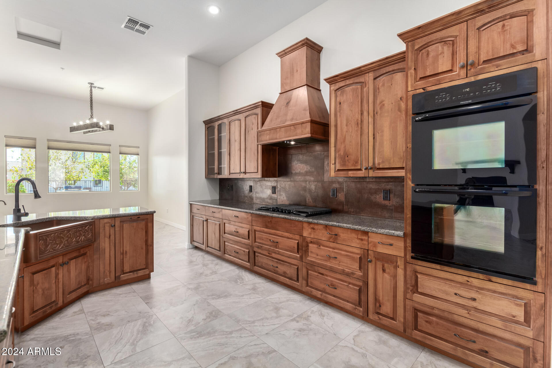 16217 West Skinner Road Surprise, AZ 85387 - Photo 17 of 76 19 - Skinner