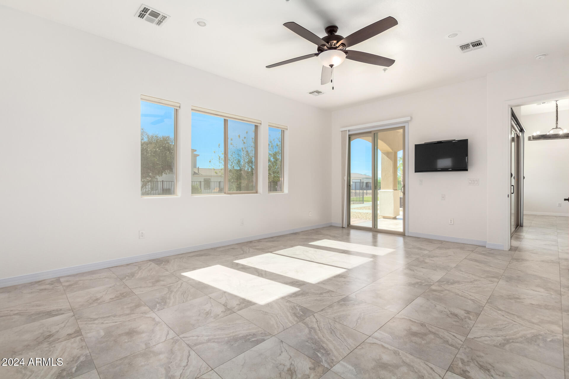 16217 West Skinner Road Surprise, AZ 85387 - Photo 24 of 76 26 - Skinner