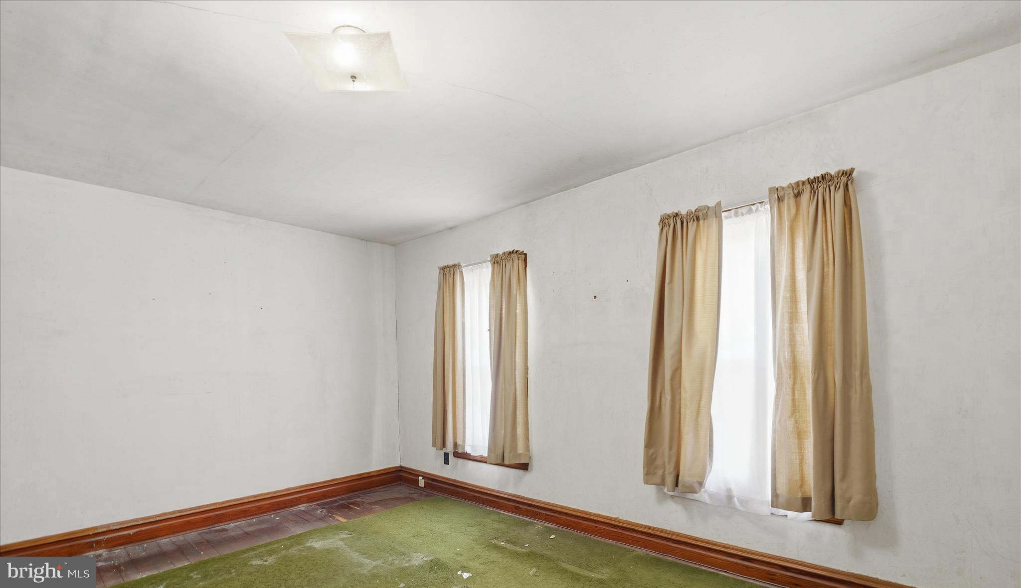 231 Fairview Avenue Waynesboro, PA 17268 - Photo 31 of 45 an empty room with window