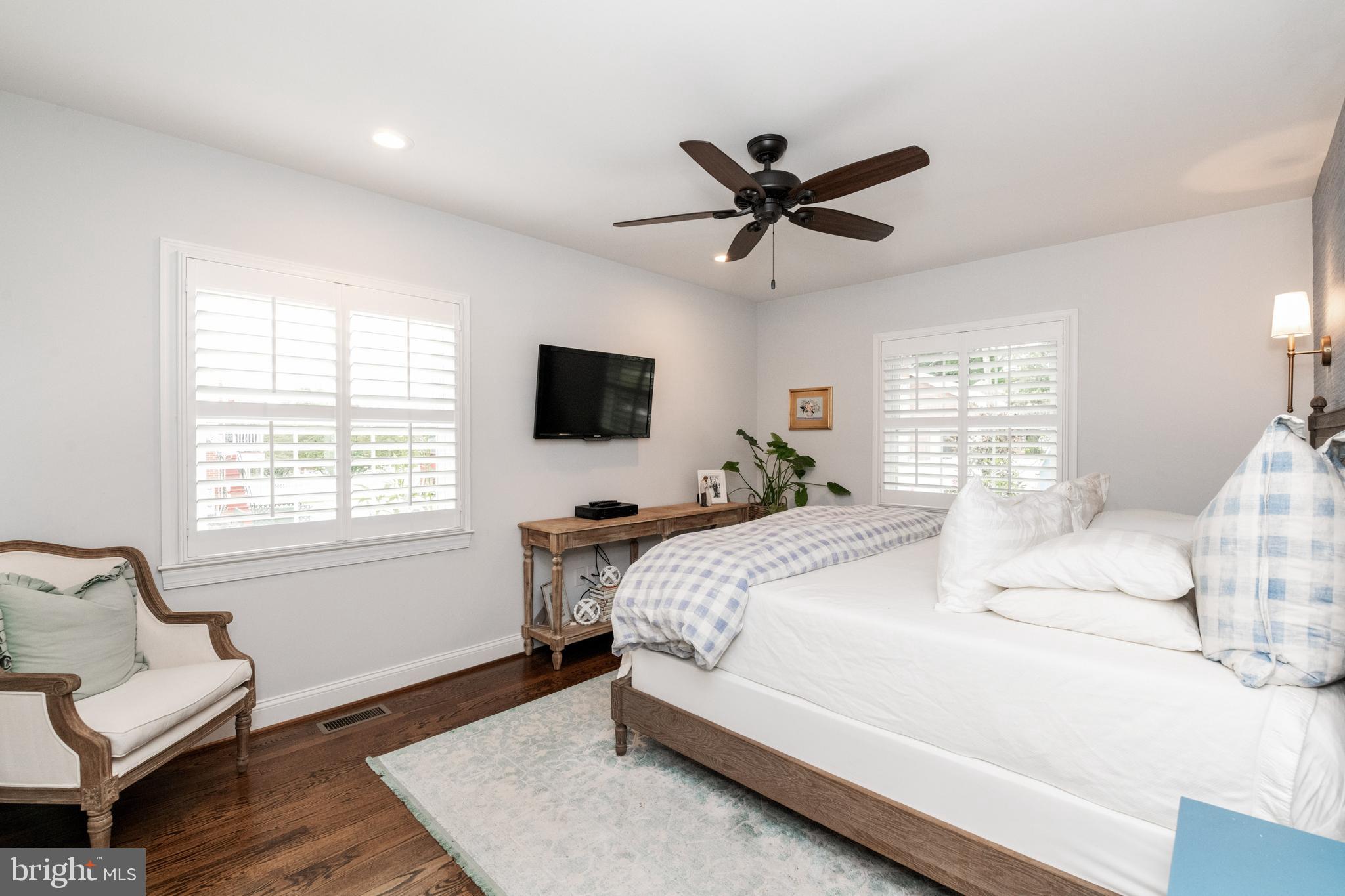 110 Butler Road Reisterstown, MD 21136 - Photo 14 of 40 Main level master bedroom