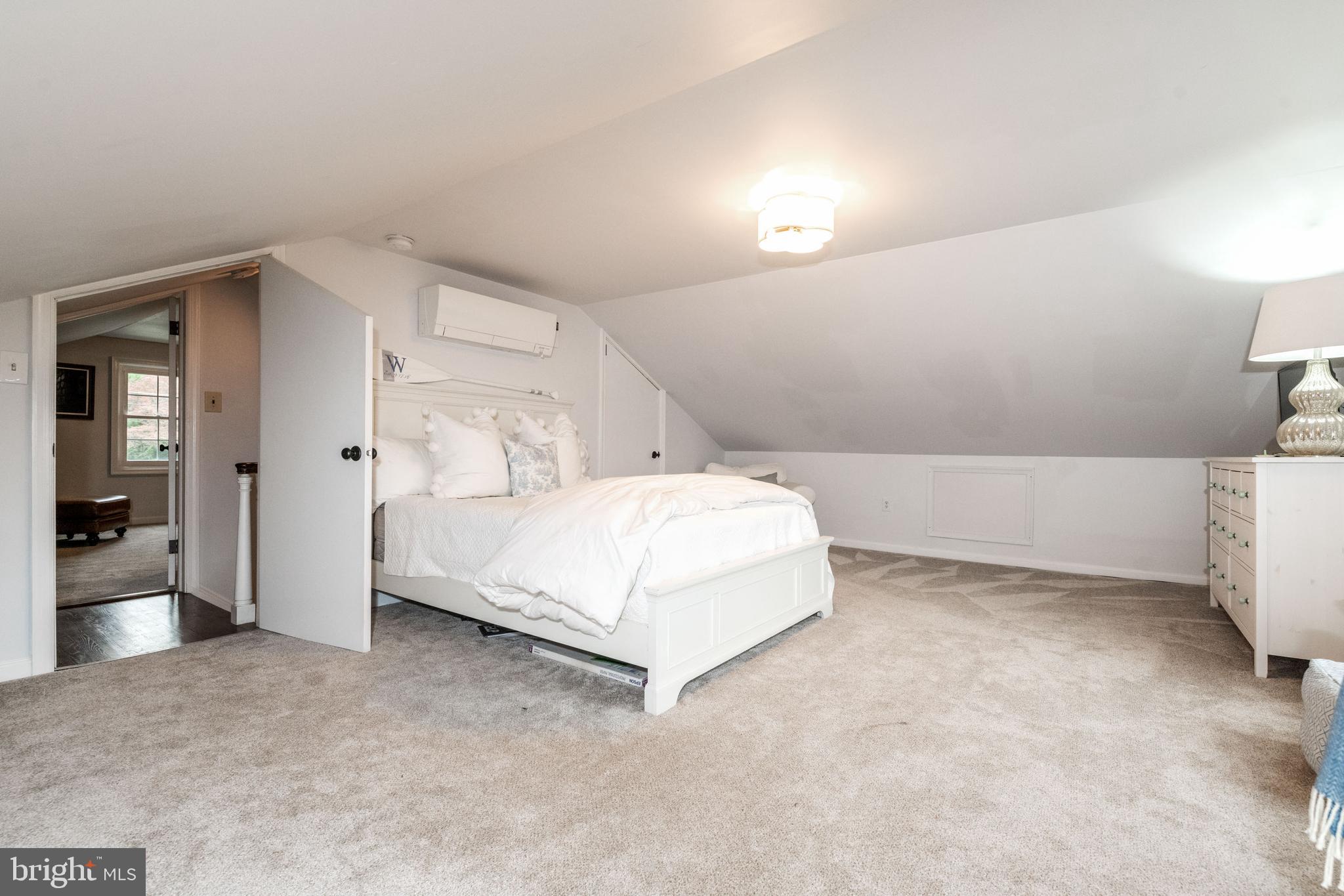 110 Butler Road Reisterstown, MD 21136 - Photo 21 of 40 Upper level bedroom 1