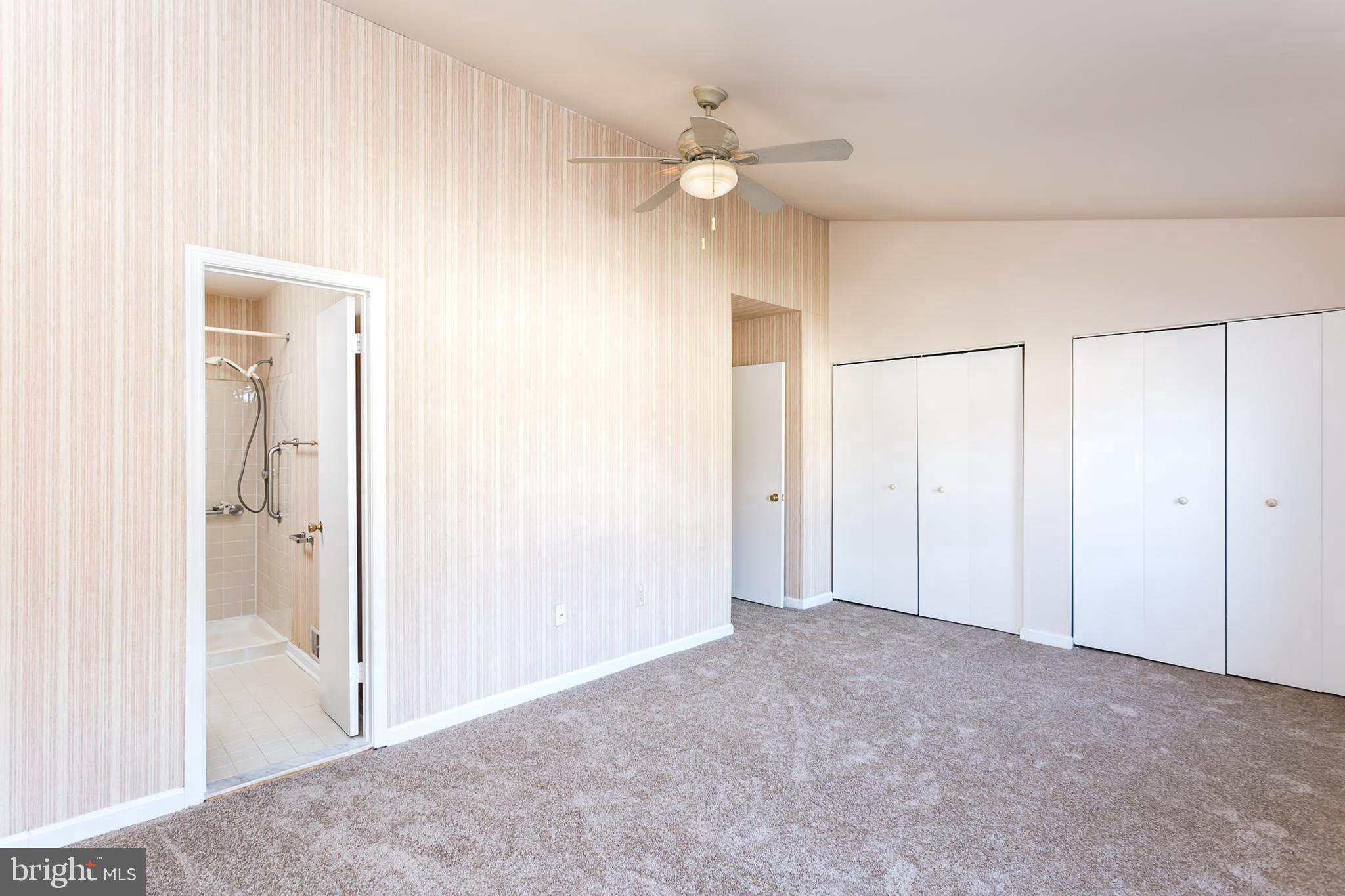 33 Kinsman View Circle Silver Spring, MD 20901 - Photo 11 of 26 a view of an empty room