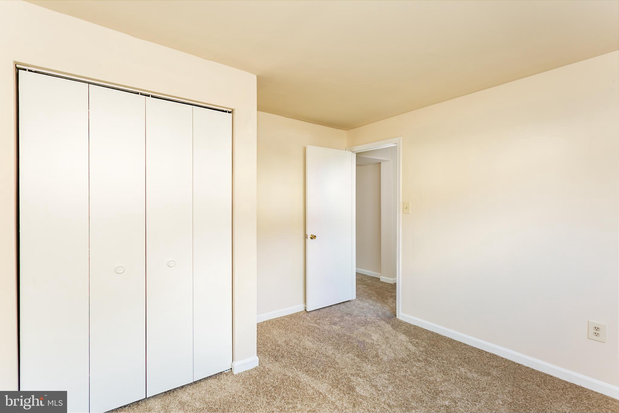 33 Kinsman View Circle Silver Spring, MD 20901 - Photo 19 of 26 a view of an empty room