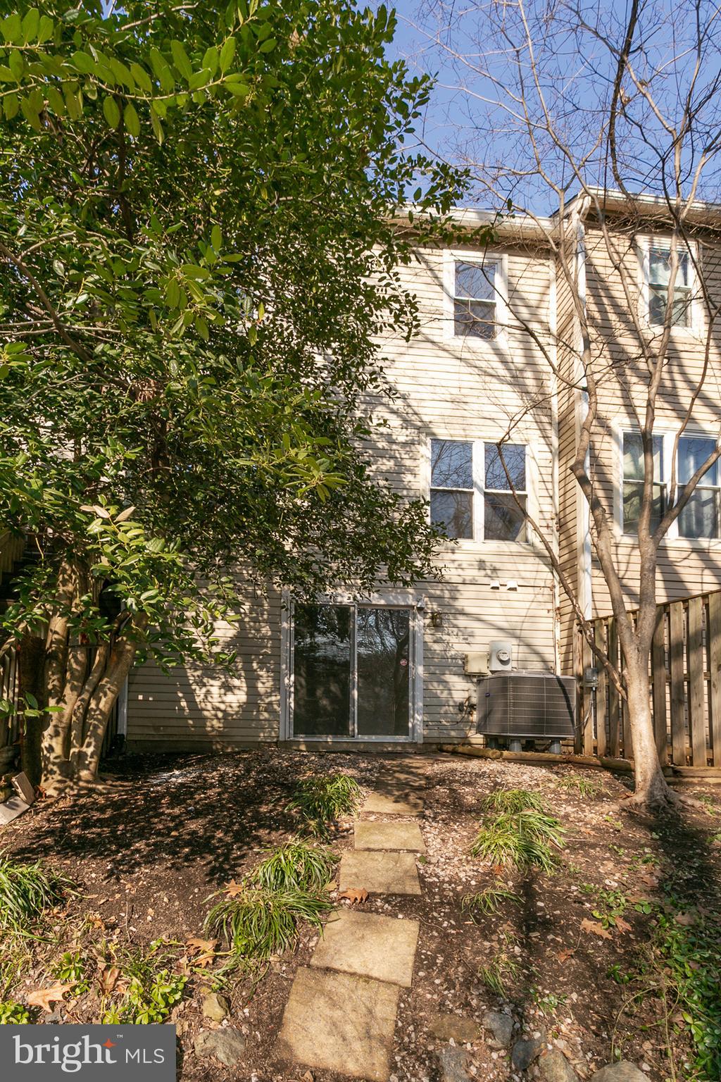 33 Kinsman View Circle Silver Spring, MD 20901 - Photo 26 of 26 a front view of a house with a yard