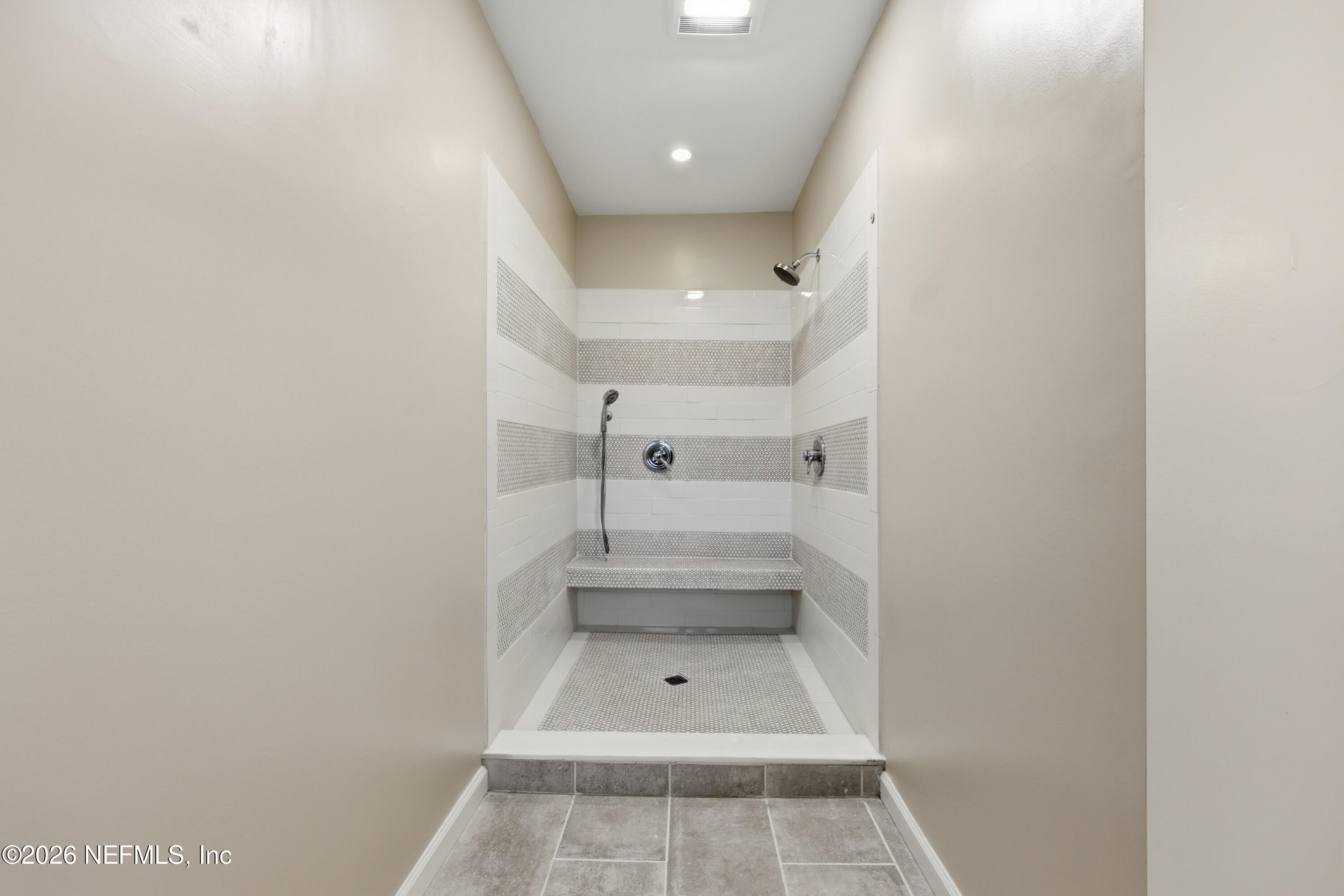 1118 Monticello Road Jacksonville, FL 32207 - Photo 12 of 50 Shower
