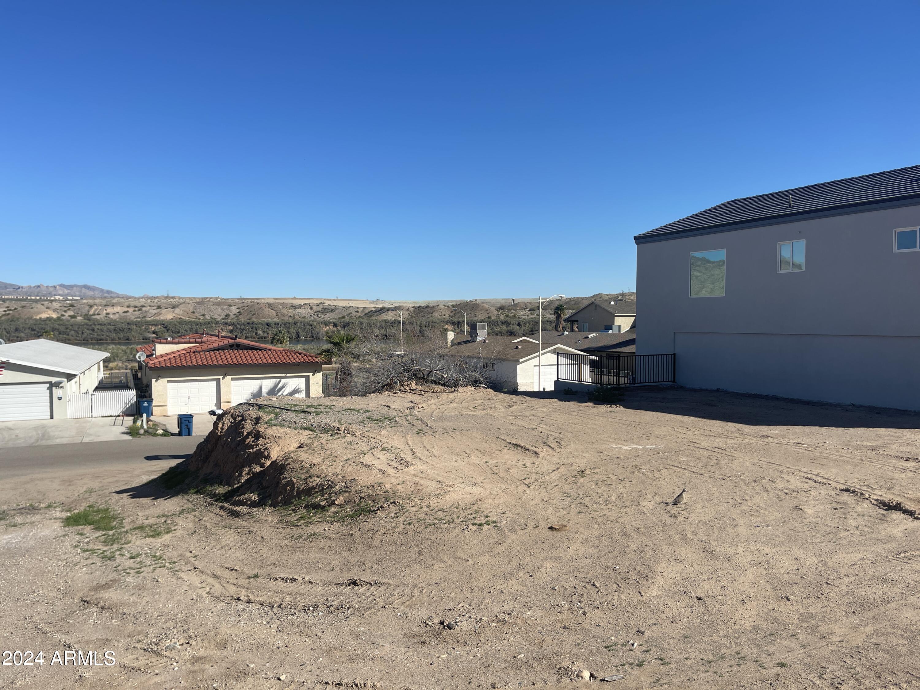1394 Riverfront Drive, Unit 66 Bullhead City, AZ 86442 - Photo 9 of 11 a view of a ocean view
