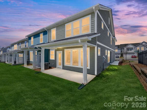 $469,000 | 218 Quartz Hl Way, Waxhaw, NC 28173