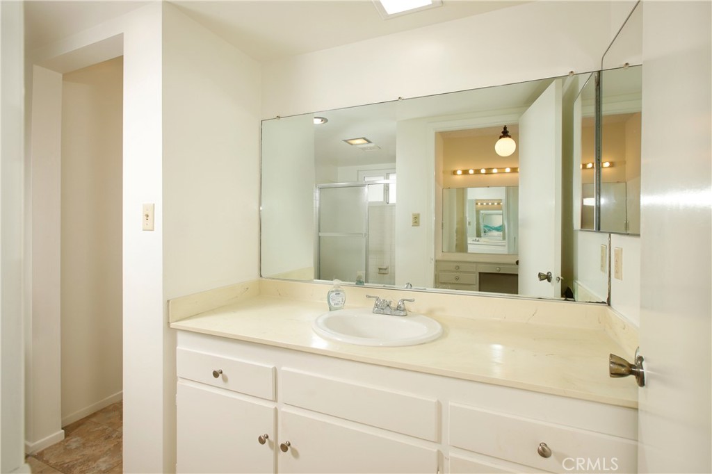 4841 Island View Street Oxnard, CA 93035 - Photo 10 of 23