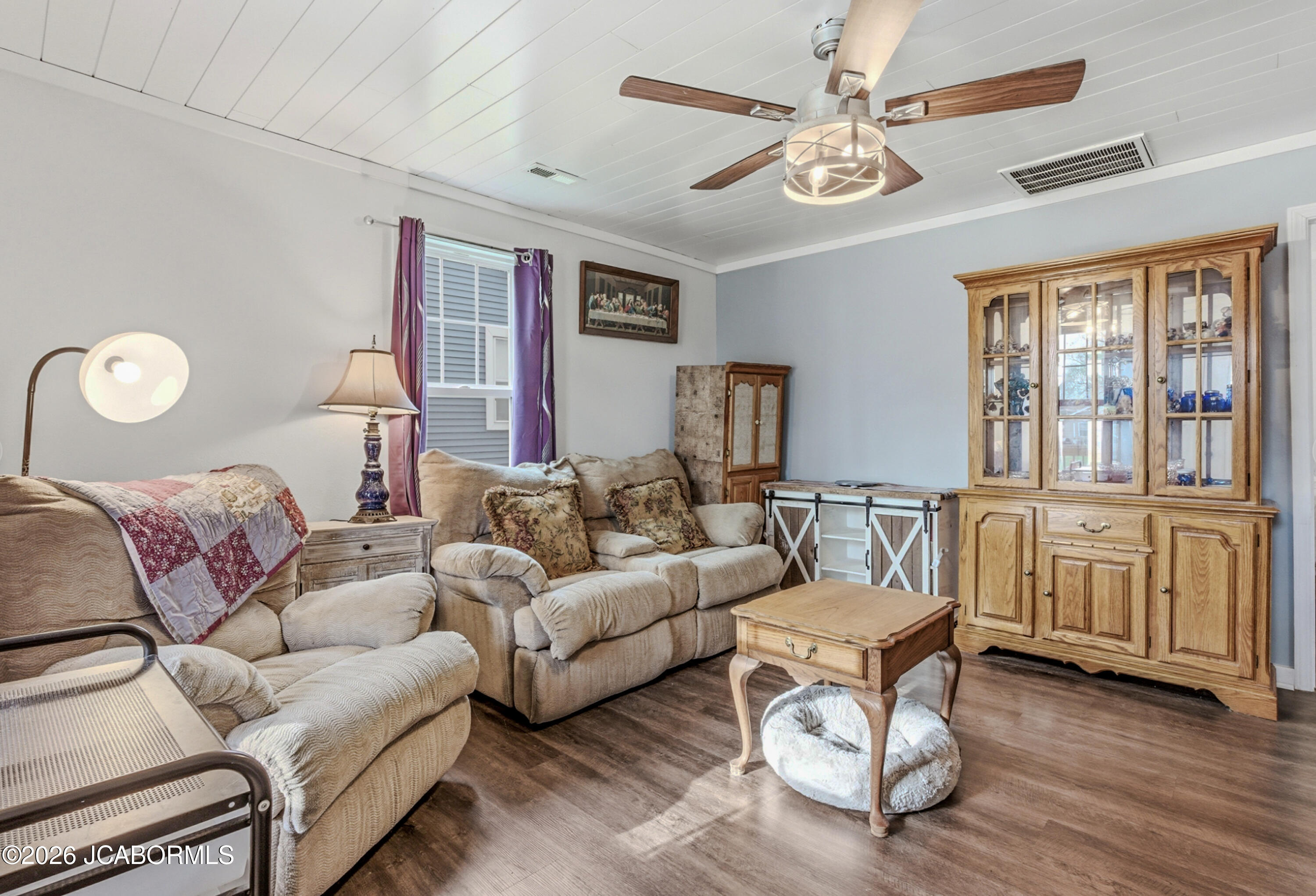 417 Garfield Avenue Moberly, MO 65270 - Photo 5 of 17 Living Room