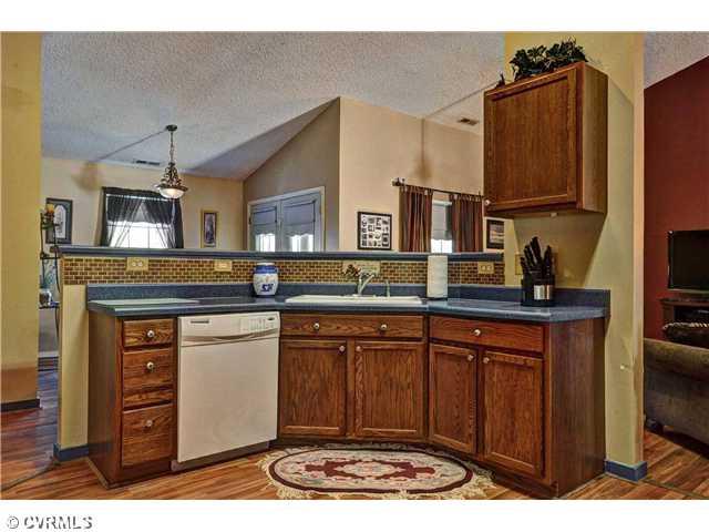13473 Stage Road Lanexa, VA 23089 - Photo 4 of 12 Kitchen