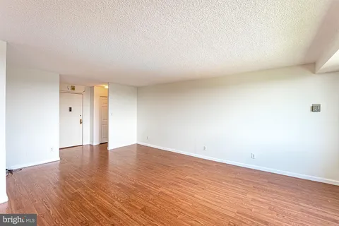 $179,900 | 5225 Pooks Hill Road, Unit 721S, Bethesda, MD 20814