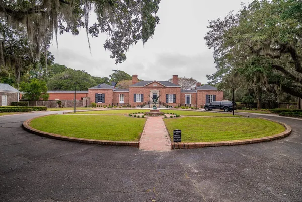 $899,000 | 75 Pine Grove Lane, Georgetown, SC 29440