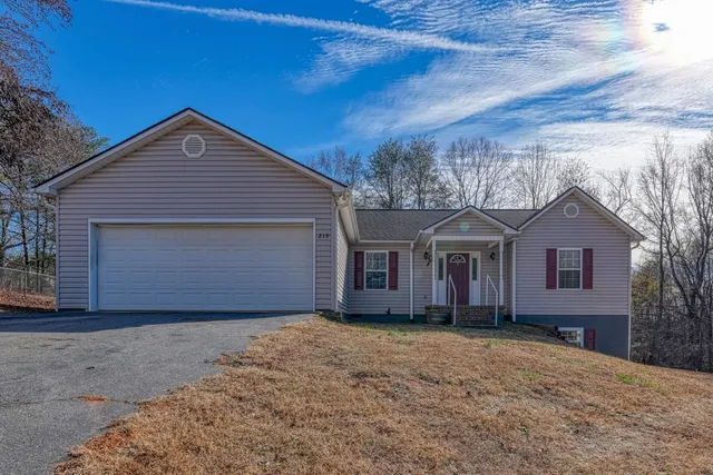 $309,000 | 215 South Johnson Street, Landrum, SC 29356