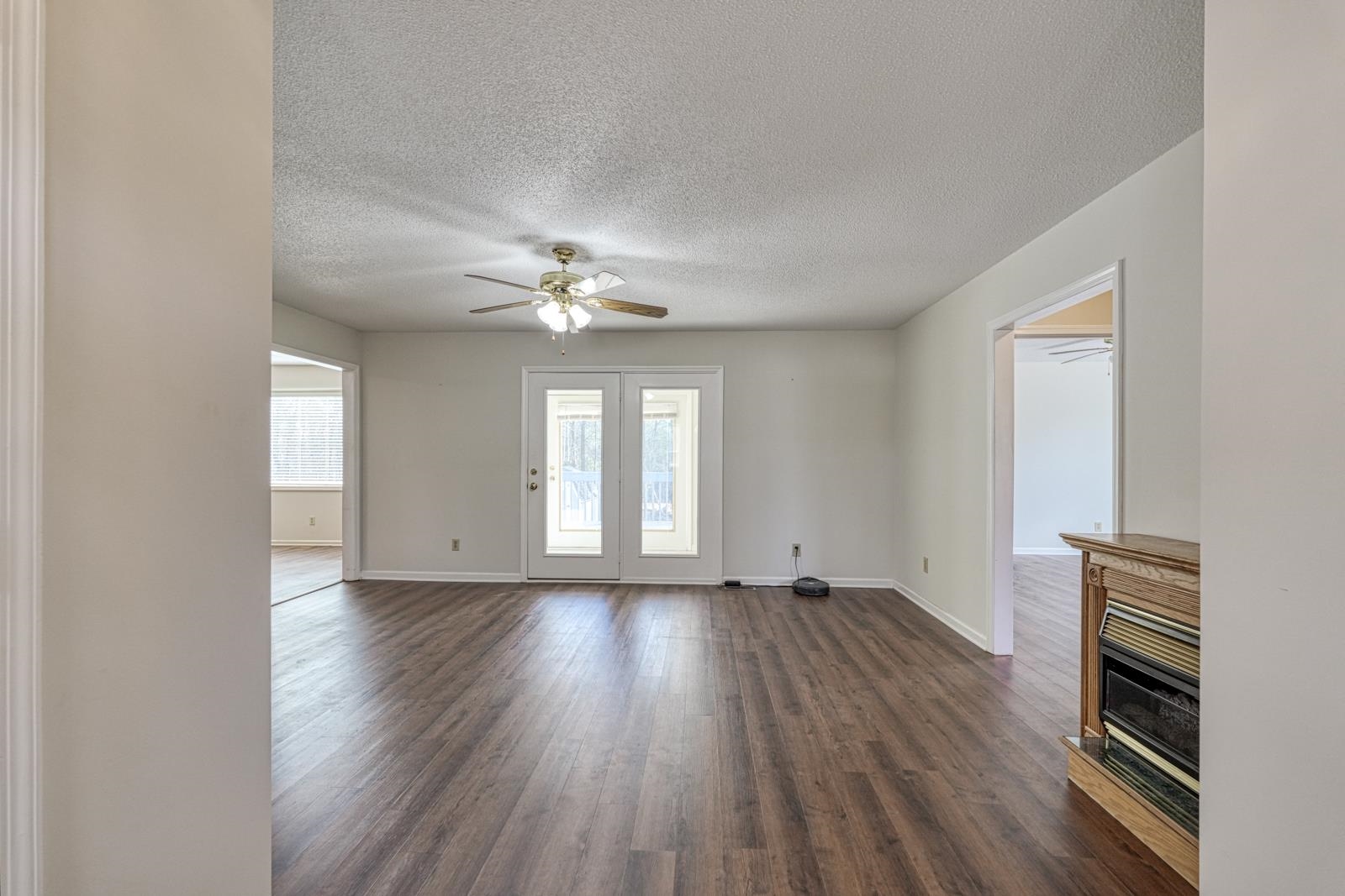 215 South Johnson Street Landrum, SC 29356 - Photo 12 of 39