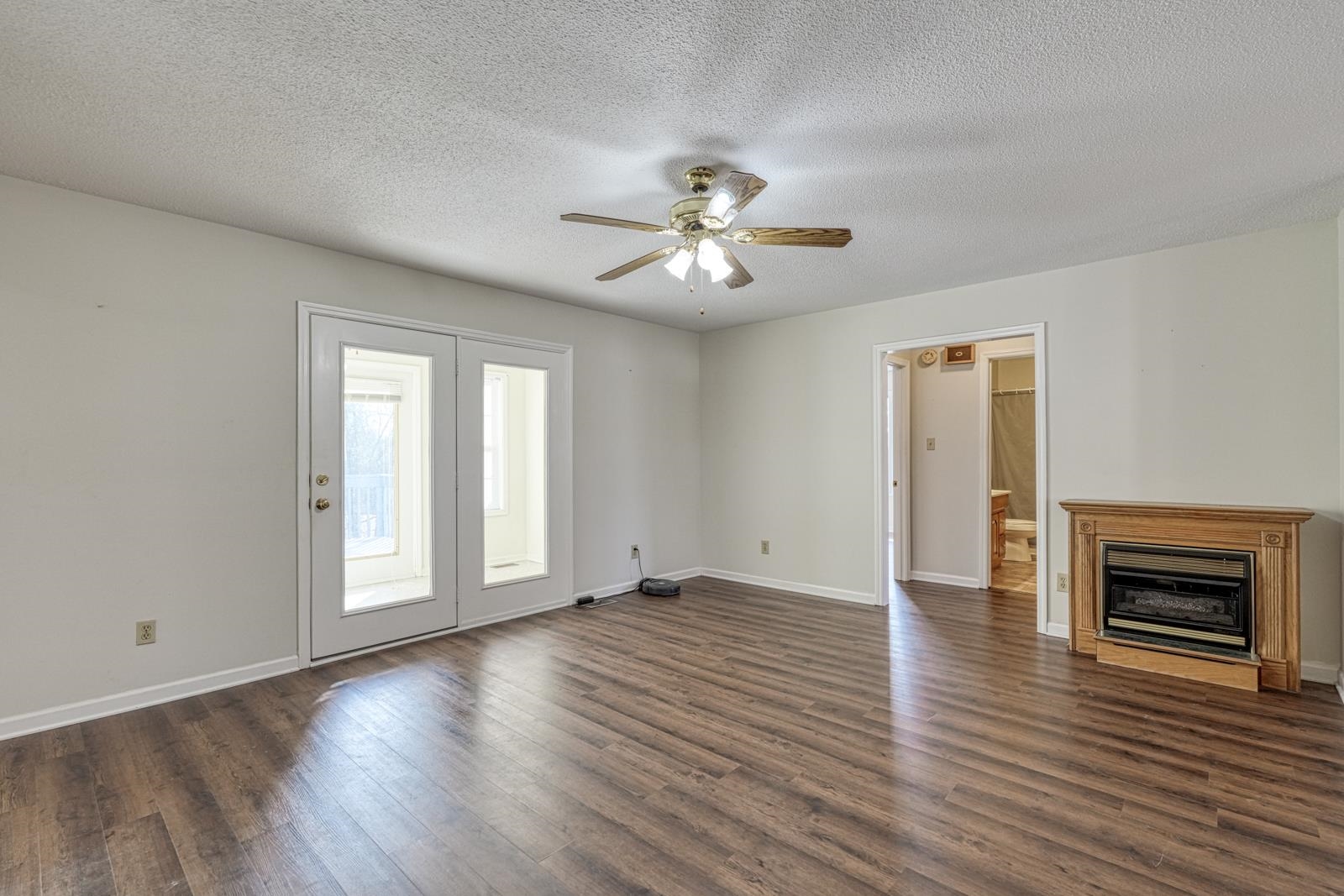 215 South Johnson Street Landrum, SC 29356 - Photo 13 of 39