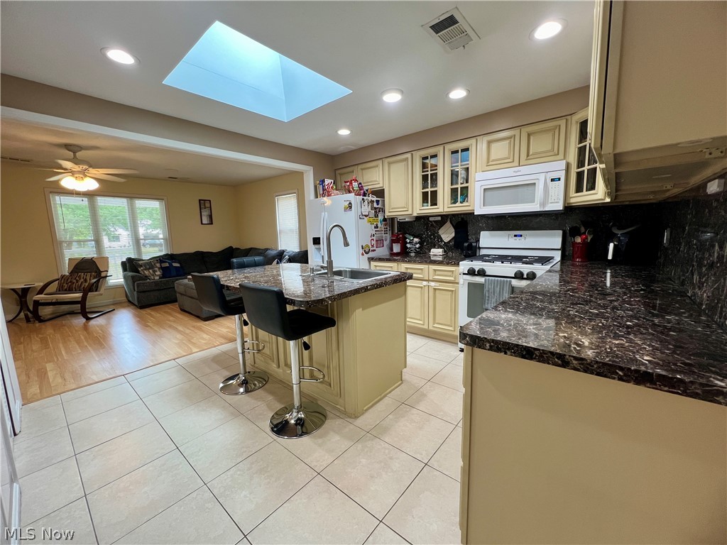 6821 Franke Road Middleburg Heights, OH 44130 - Photo 10 of 24