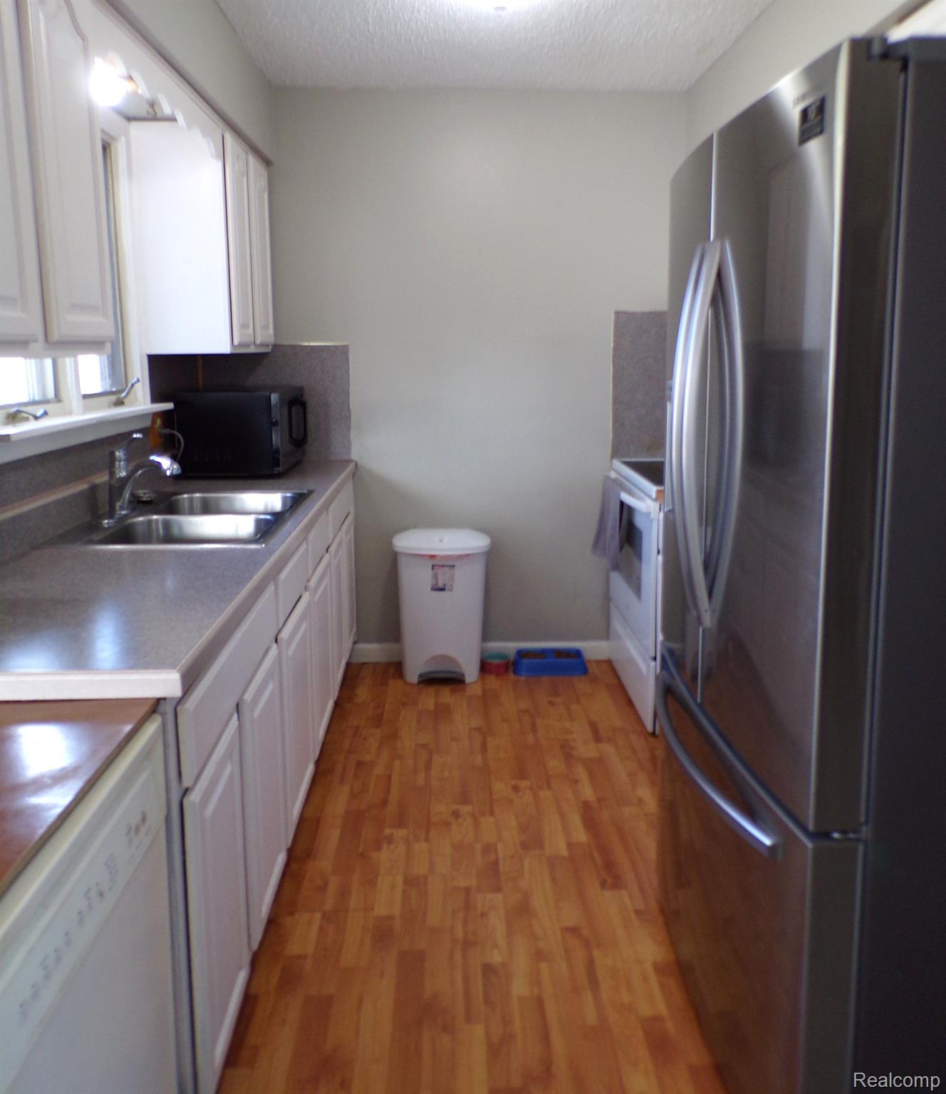 2464 South Irish Road Davison, MI 48423 - Photo 5 of 18 Gallery Image 5