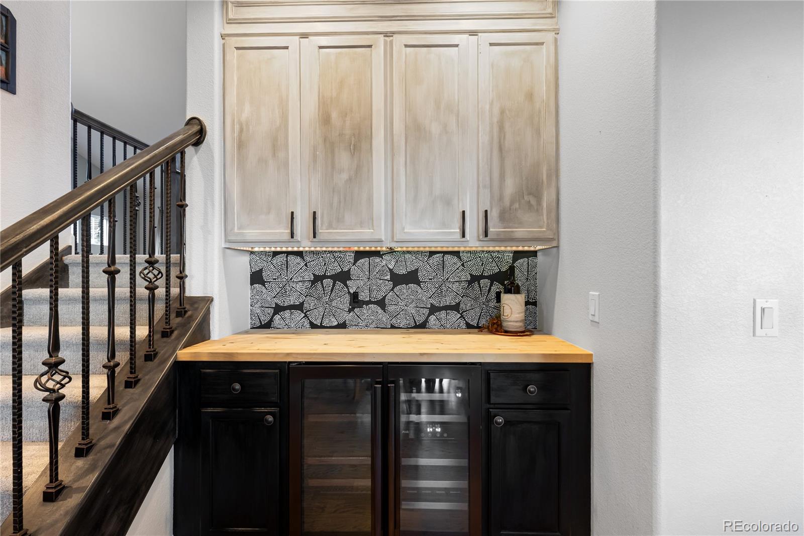 6261 South Sicily Way Aurora, CO 80016 - Photo 17 of 50 a room with a sink and a window