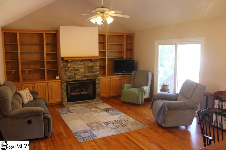 312 Dean Street Pickens, SC 29671 - Photo 5 of 14 Gallery Image 5