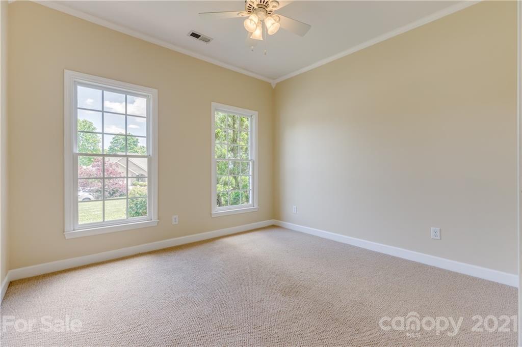 305 Savannah Lane Fort Mill, SC 29708 - Photo 32 of 46 an empty room with a window