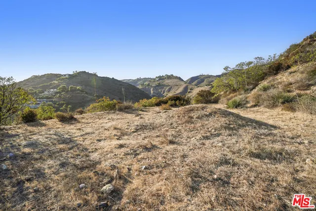 $5,250,000 | 27061 Sea Vista Drive, Malibu, CA 90265