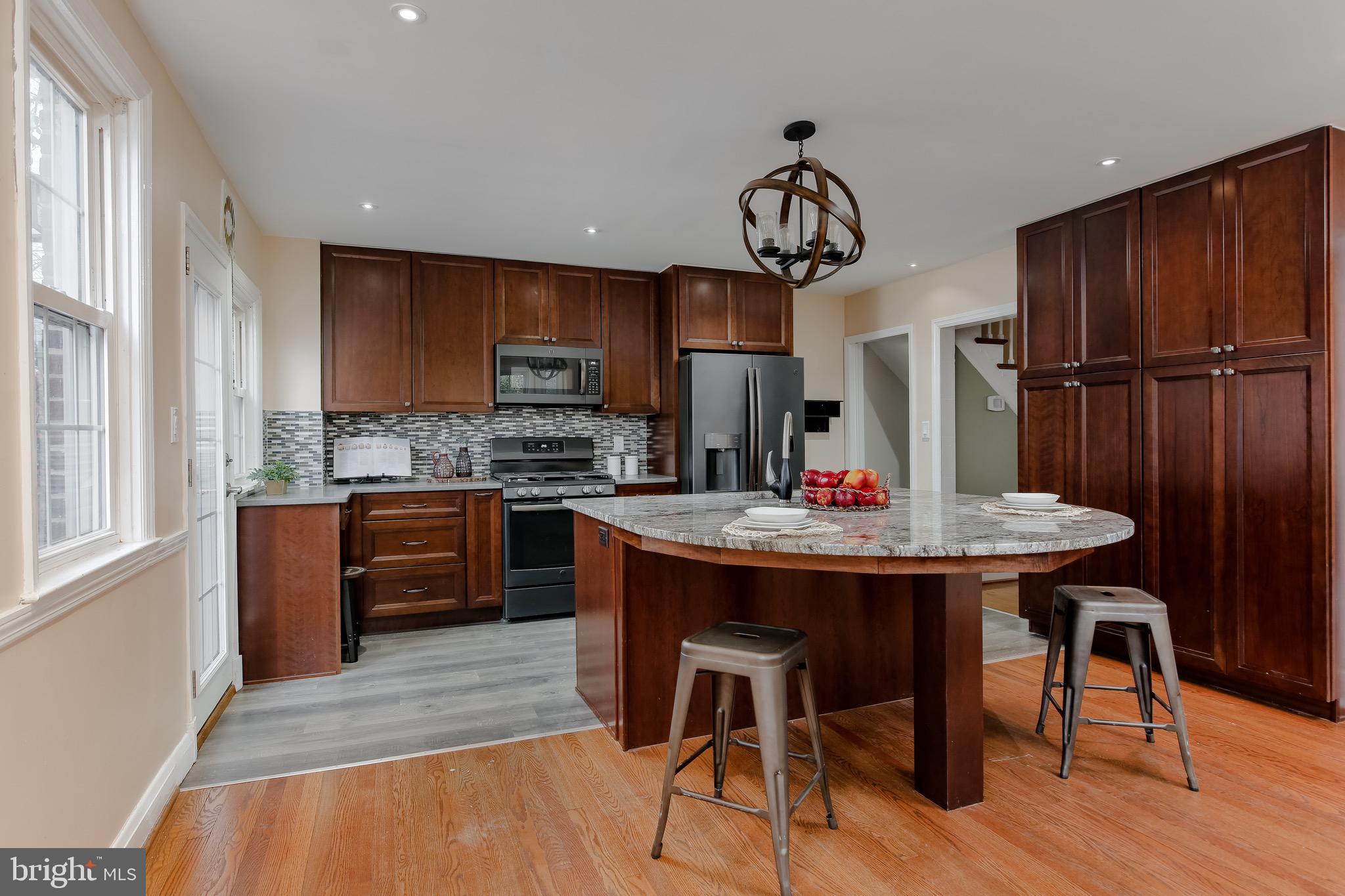 225 Blenheim Road Baltimore, MD 21212 - Photo 14 of 40 Great kitchen space