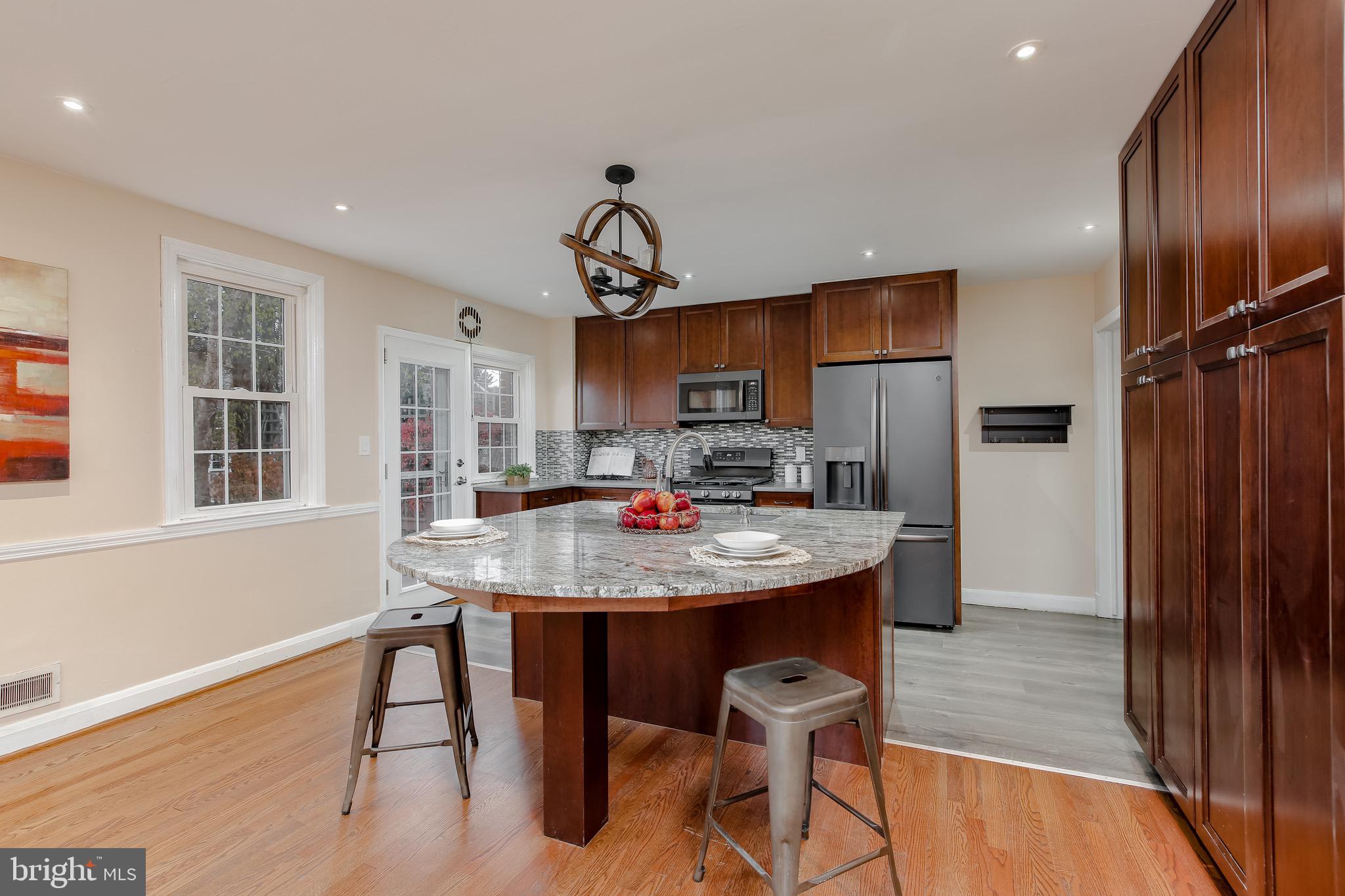 225 Blenheim Road Baltimore, MD 21212 - Photo 15 of 40 Great room
