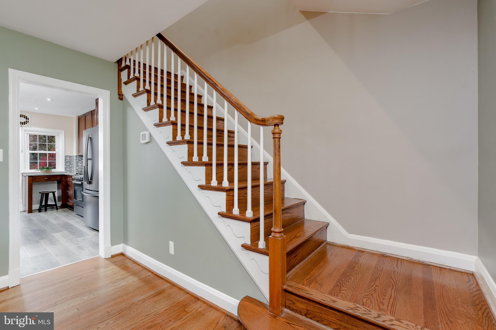 225 Blenheim Road Baltimore, MD 21212 - Photo 16 of 40 Stairs to upper level