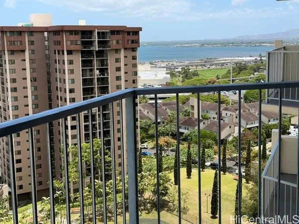 $389,000 | 98-450 Koauka Loop, Unit 1611, Aiea, HI 96701