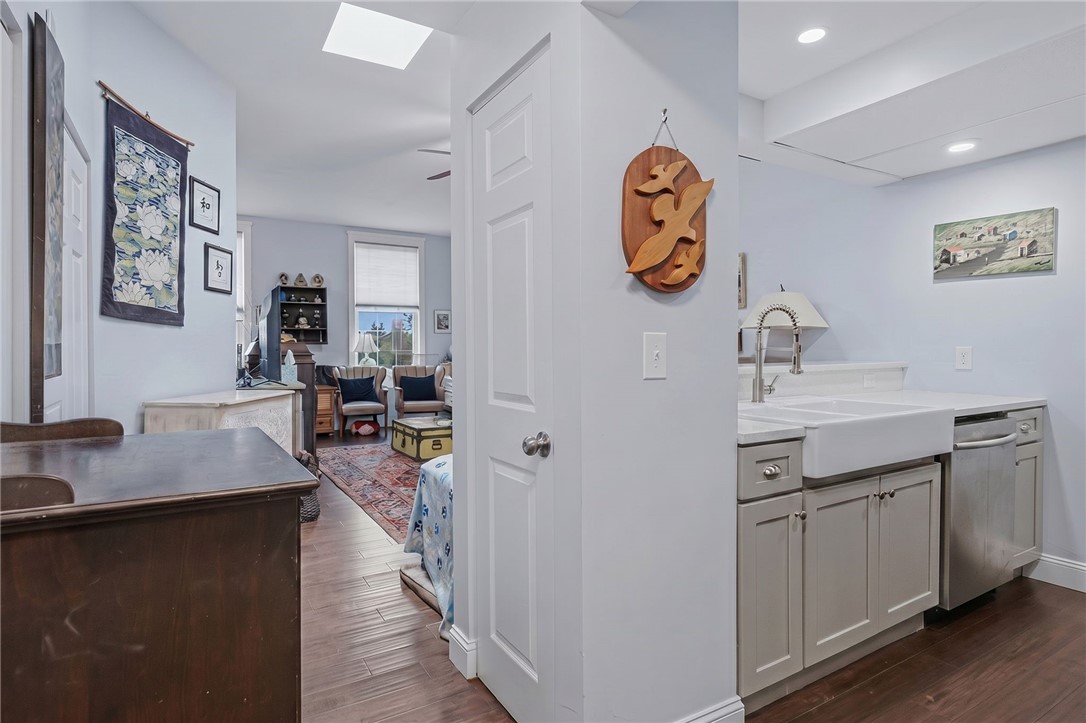 300 Front Street, Unit 512 Pawtucket, RI 02860 - Photo 4 of 25