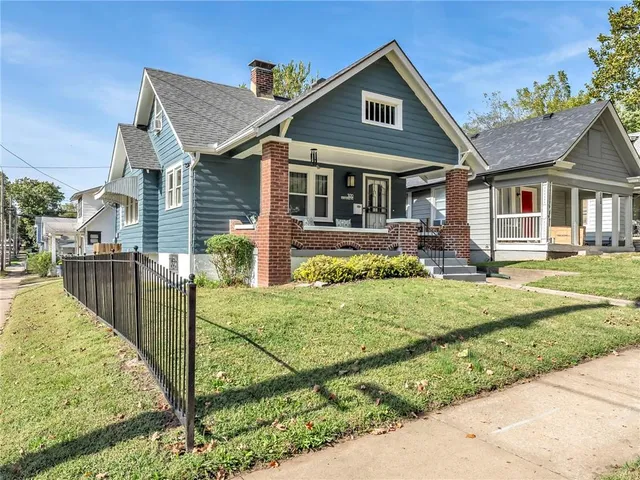 $200,000 | 300 North Oakley Avenue, Kansas City, MO 64123