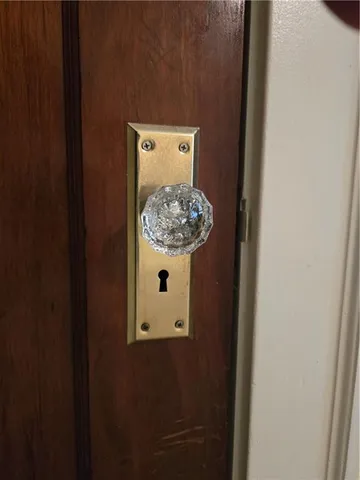 $200,000 | 300 North Oakley Avenue, Kansas City, MO 64123