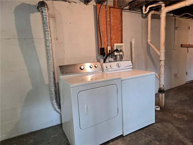 $200,000 | 300 North Oakley Avenue, Kansas City, MO 64123