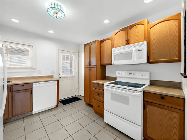 $200,000 | 300 North Oakley Avenue, Kansas City, MO 64123