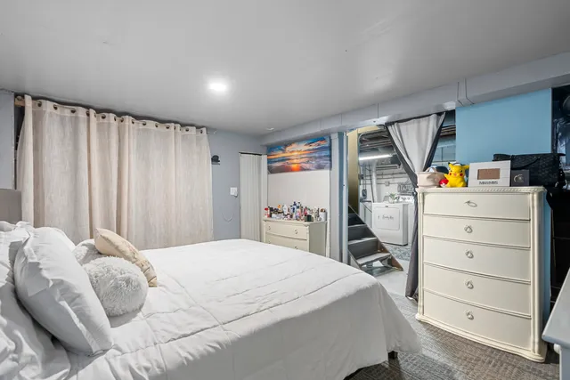 a view of a workspace with furniture