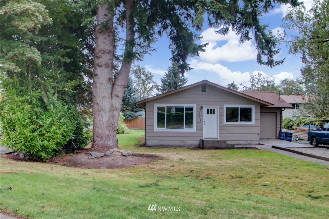 313 F & S Grade Road Sedro-Woolley, WA 98284 - Photo 1 of 28 Gallery Image 1