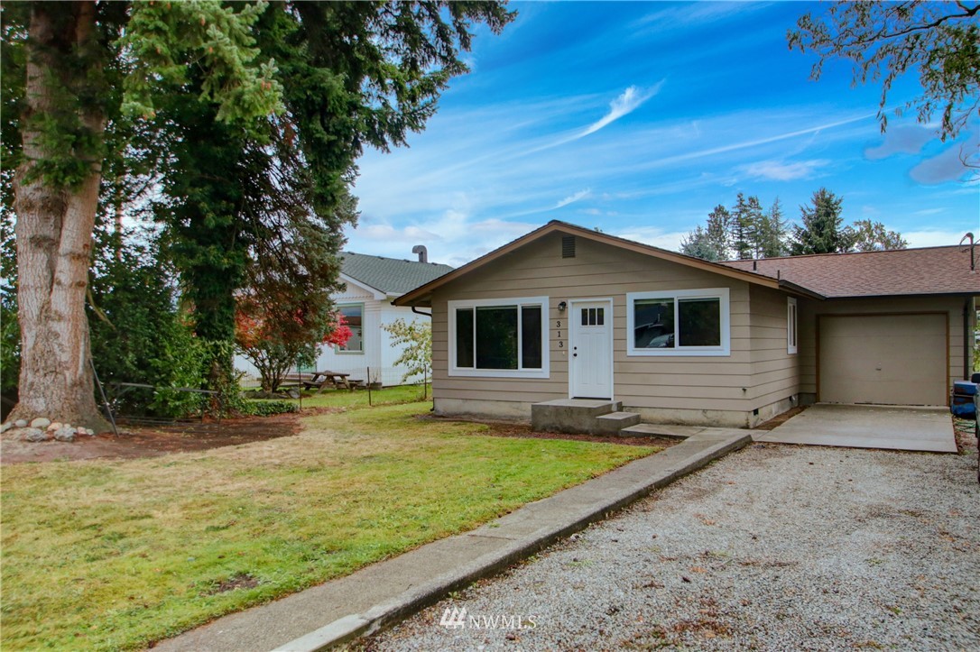 313 F & S Grade Road Sedro-Woolley, WA 98284 - Photo 23 of 28 Gallery Image 23