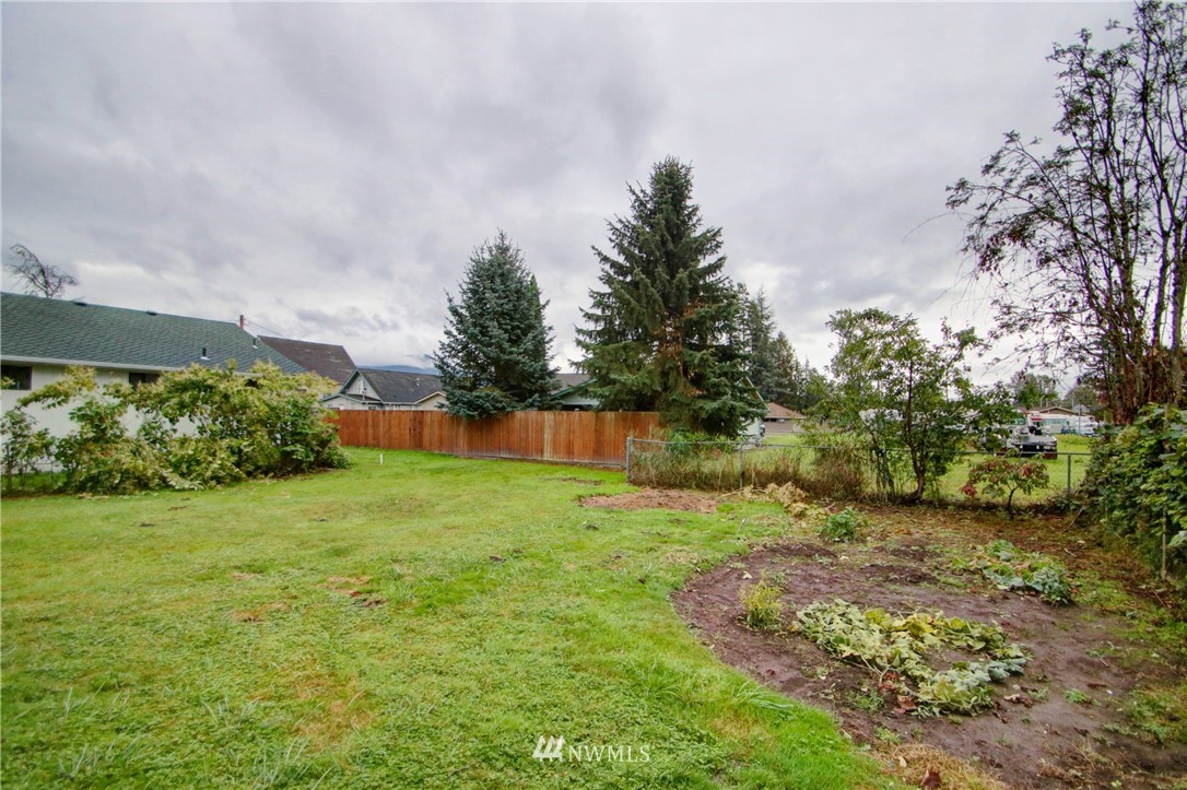 313 F & S Grade Road Sedro-Woolley, WA 98284 - Photo 25 of 28 Gallery Image 25