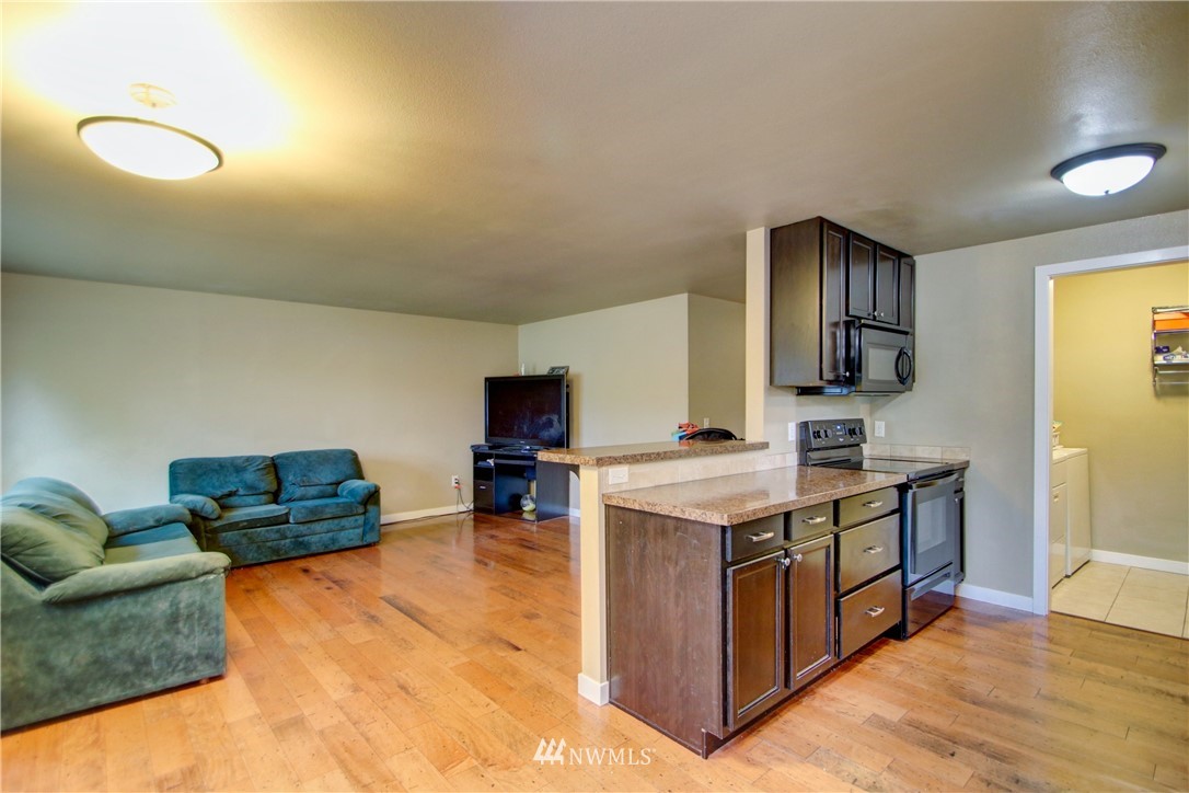 313 F & S Grade Road Sedro-Woolley, WA 98284 - Photo 5 of 28 Gallery Image 5