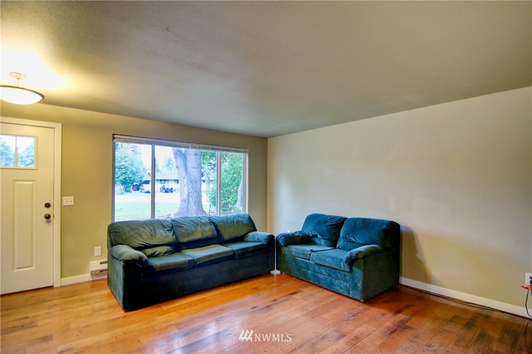 313 F & S Grade Road Sedro-Woolley, WA 98284 - Photo 7 of 28 Gallery Image 7